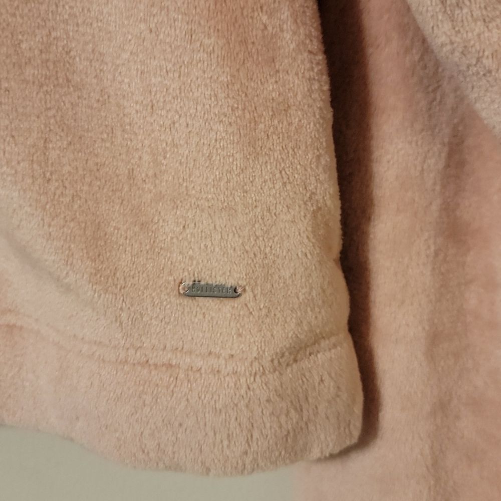 NWOT Hollister Cropped Faux Fur Teddy Half Zip Pullover Blush Pink - Picture 4 of 6